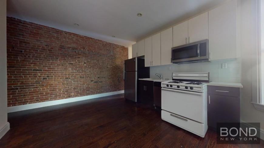 17 W 125th St - Photo 2 of 7