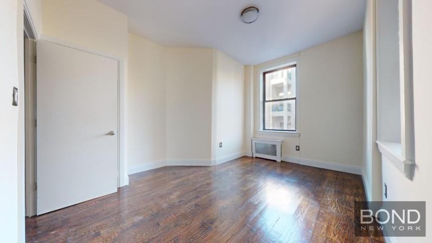 17 W 125th St - Photo 3 of 7