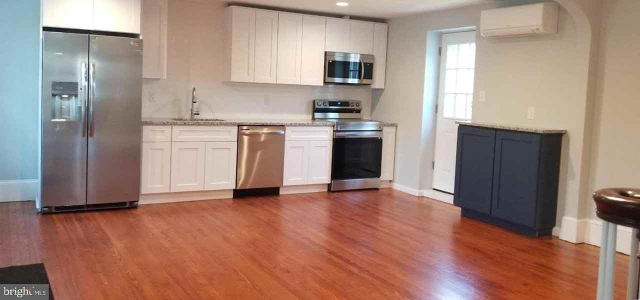 473 Freemont St - Photo 2 of 22