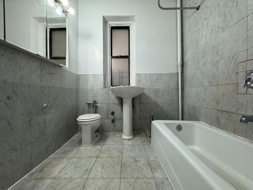 884 Riverside Dr - Photo 4 of 4