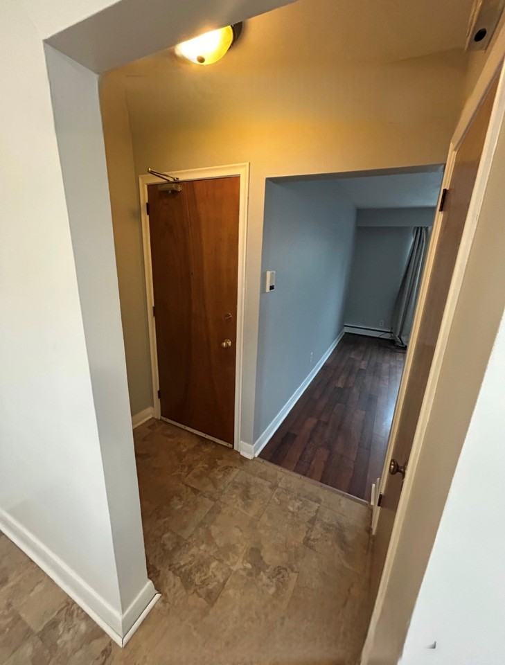 399 Elmgrove Ave #01 - Photo 6 of 11
