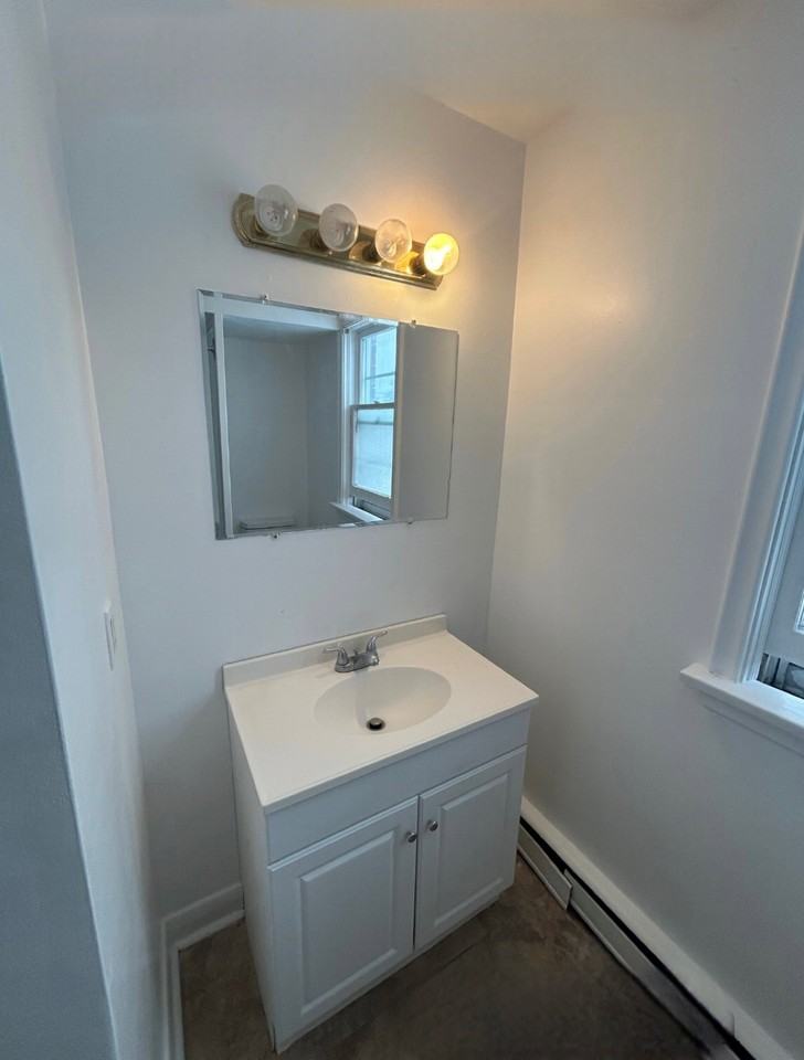 399 Elmgrove Ave #01 - Photo 7 of 11