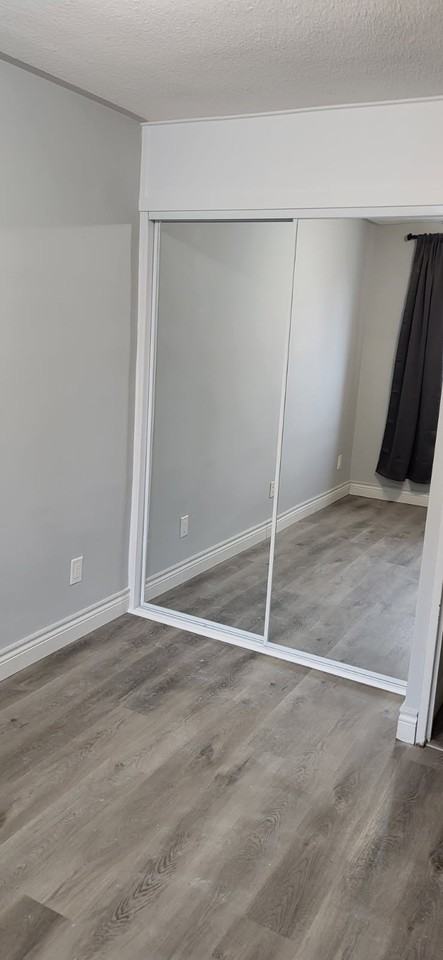200 Park Rd N #101 - Photo 5 of 9