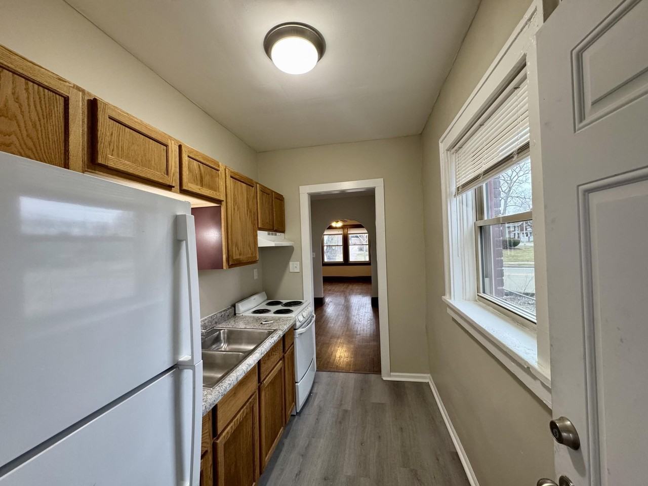 1515 Taylor Ave #2 - Photo 4 of 23