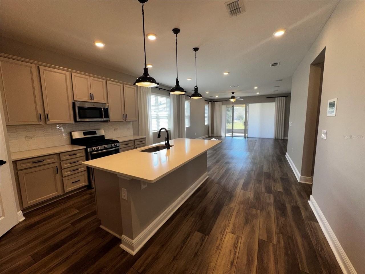 2448 Spring Breeze Dr - Photo 2 of 19