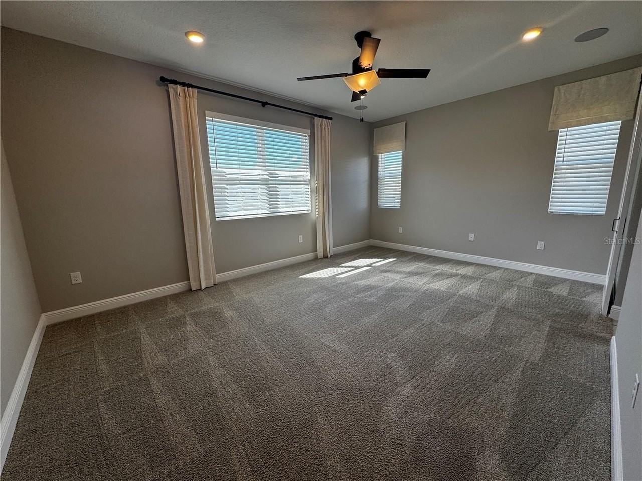 2448 Spring Breeze Dr - Photo 6 of 19