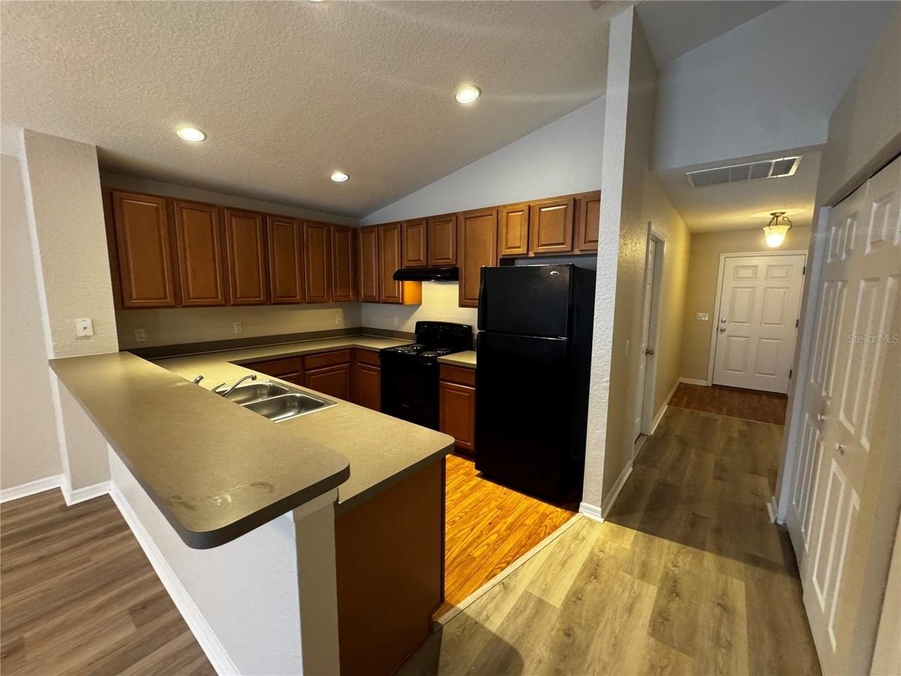 12388 Ne 48th Loop - Photo 4 of 17