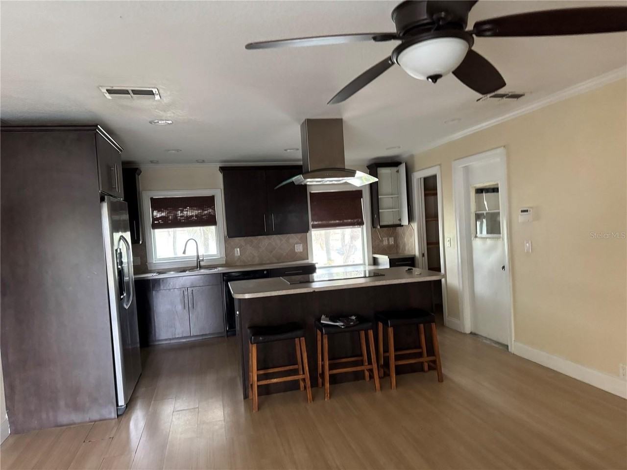 1019 Mockingbird Cir - Photo 5 of 11