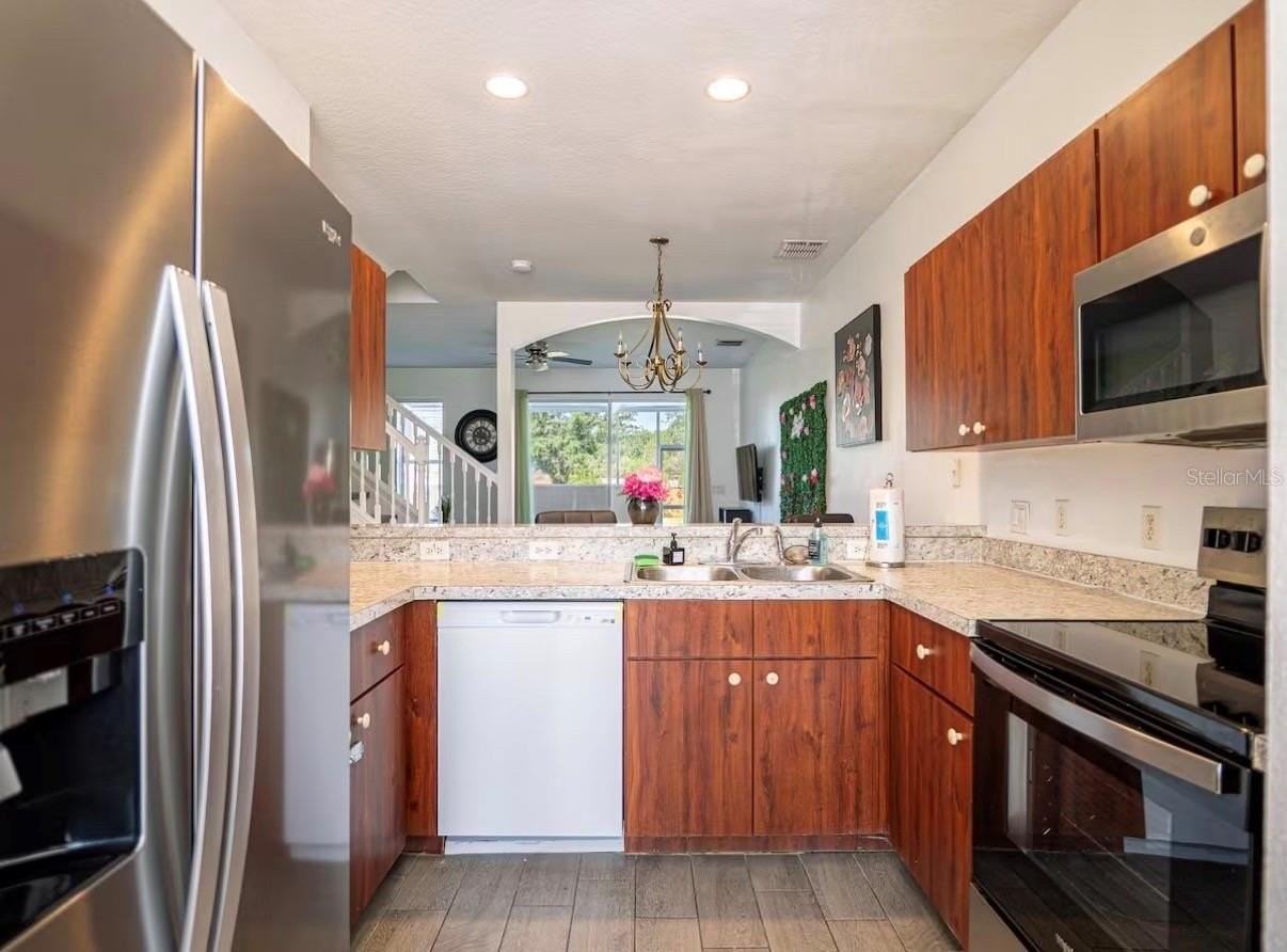 1160 S Beach Cir - Photo 2 of 26