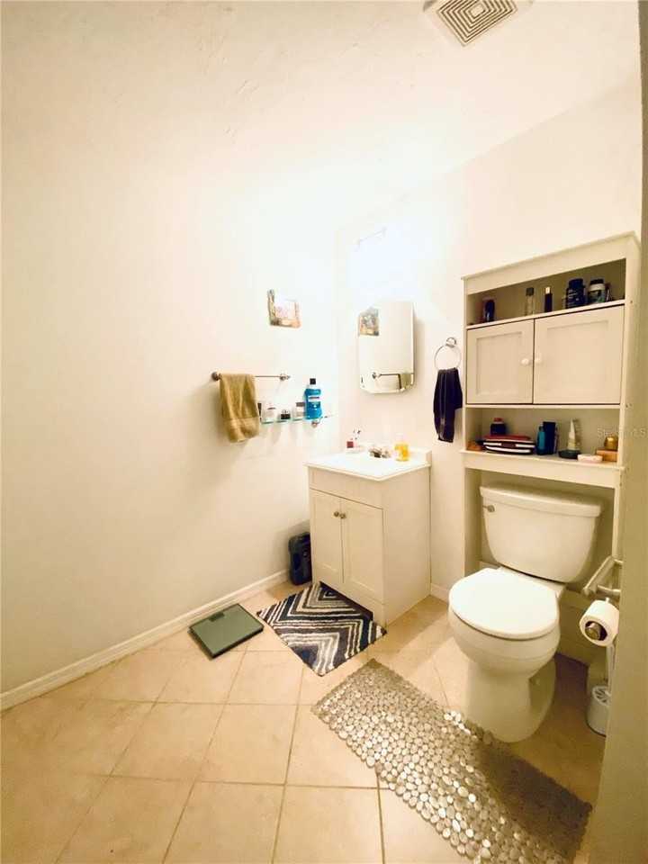 2419 Wells Ave - Photo 4 of 24