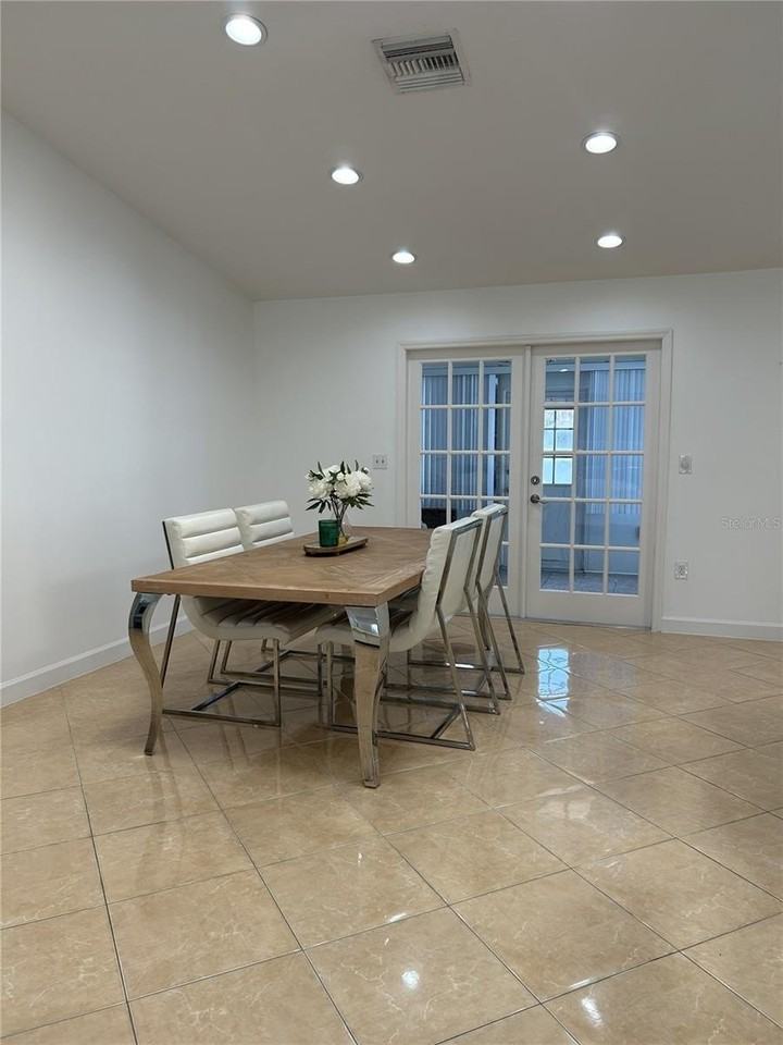 1110 Craig Ct - Photo 7 of 27