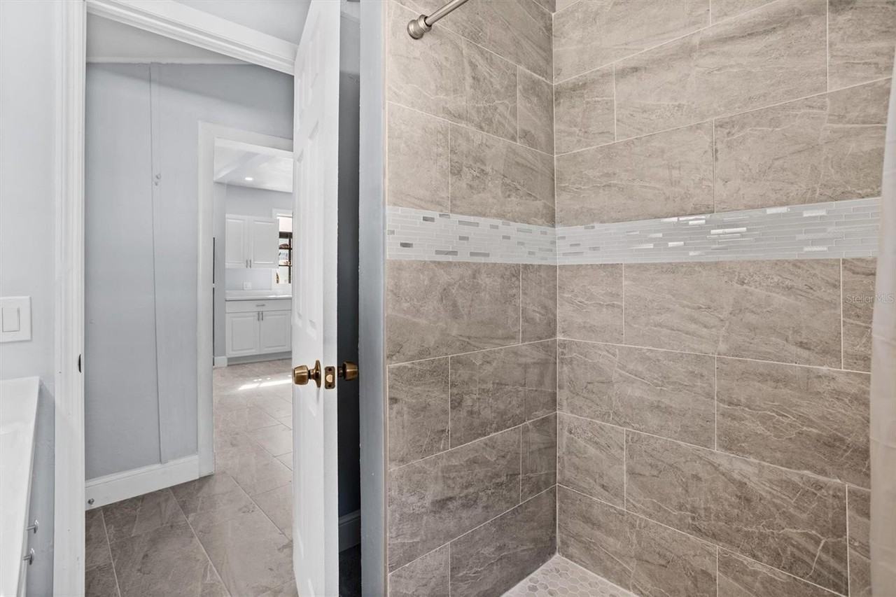 1571 S Myrtle Ave - Photo 7 of 30