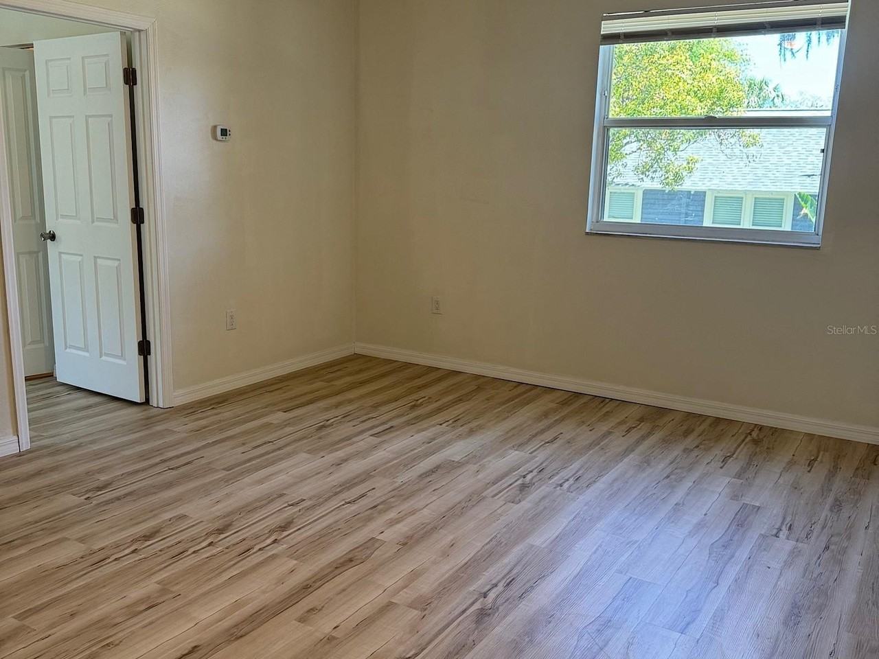 623 Beckett Way #B - Photo 3 of 13