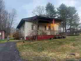 19 Schultz Ln - Photo 1 of 1