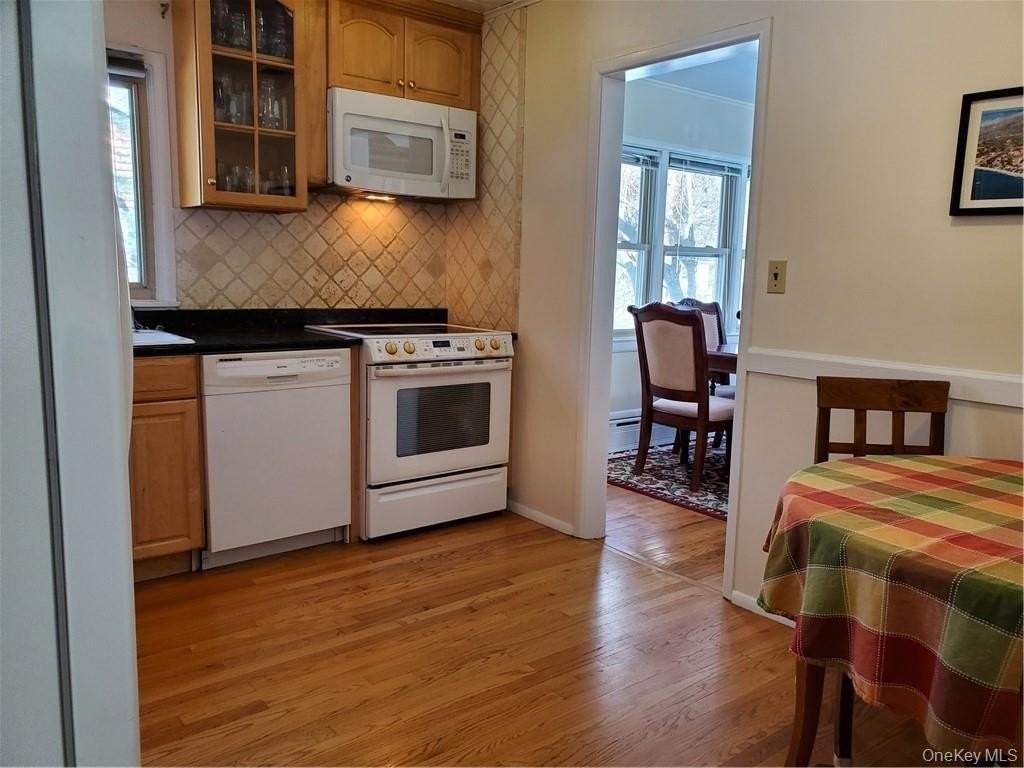 215 Harriman Rd - Photo 7 of 20