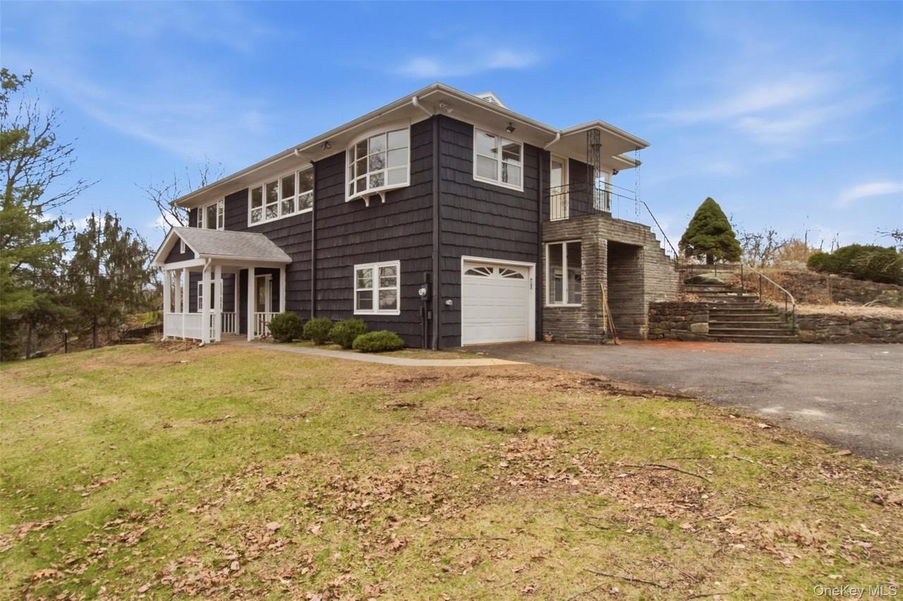 27 Allapartus Cir - Photo 2 of 24