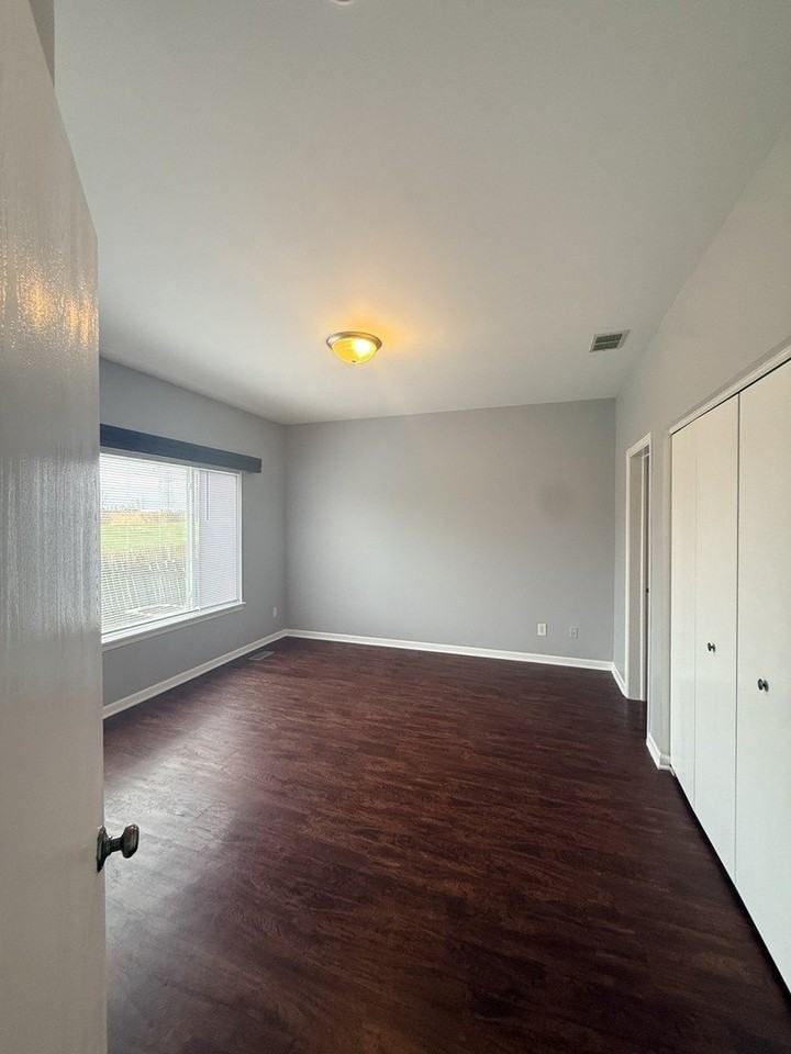 21339 W Earhart Ct Unit 21339 - Photo 5 of 10