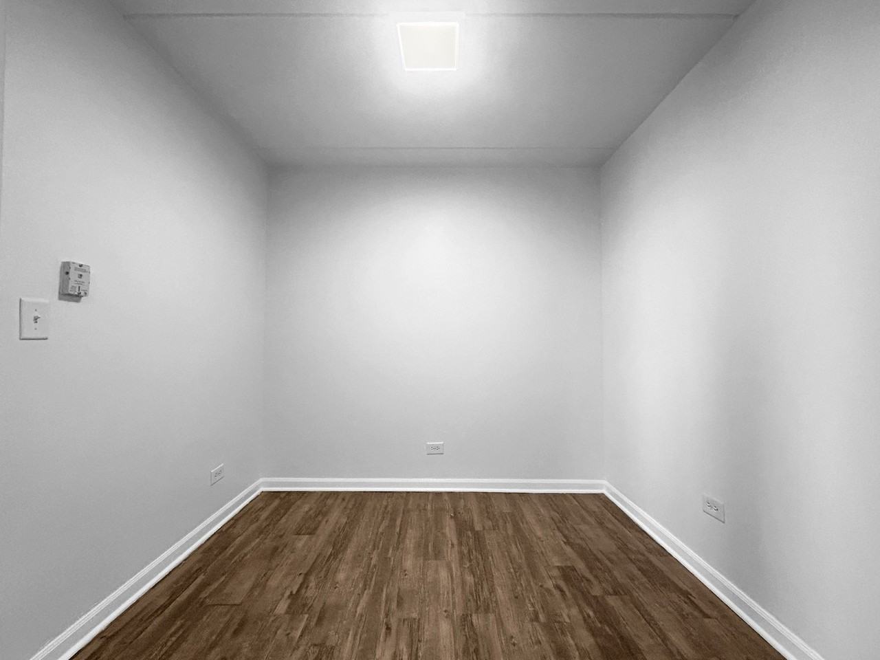 5011 Valley Ln Apt 401 - Photo 6 of 15