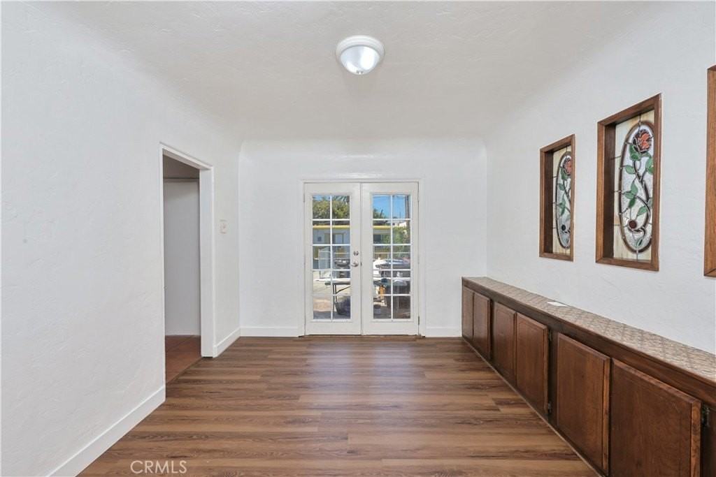 2519 Eucalyptus Ave - Photo 7 of 24