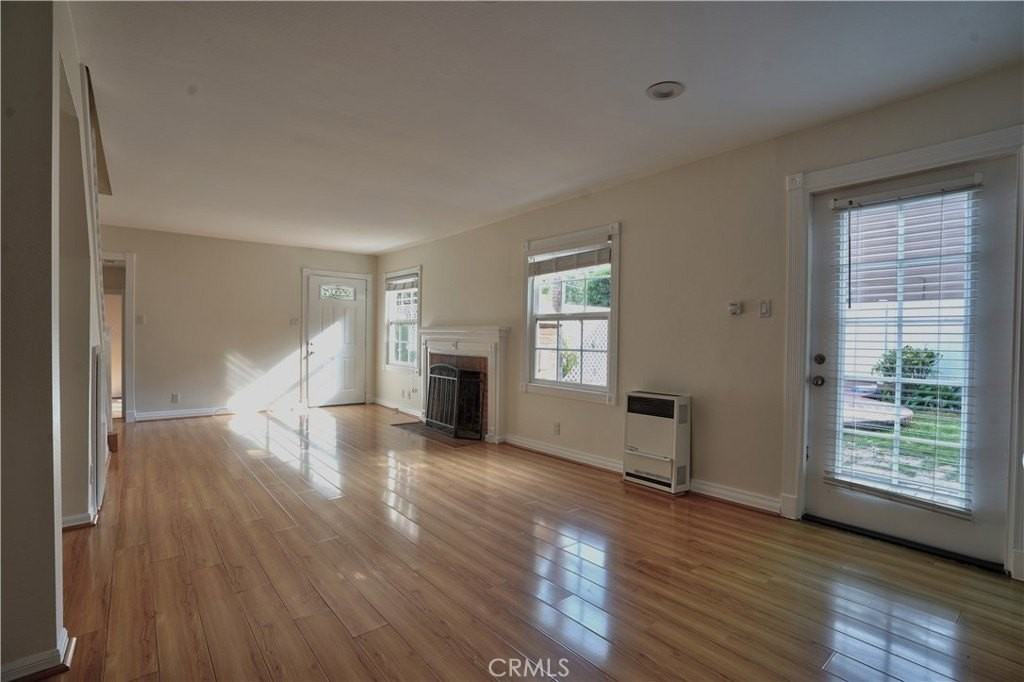 1105 N Beverly Glen Blvd - Photo 7 of 24