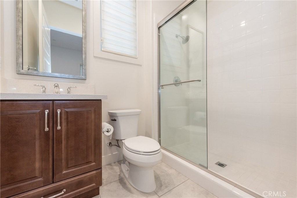 93 Spacial - Photo 5 of 24