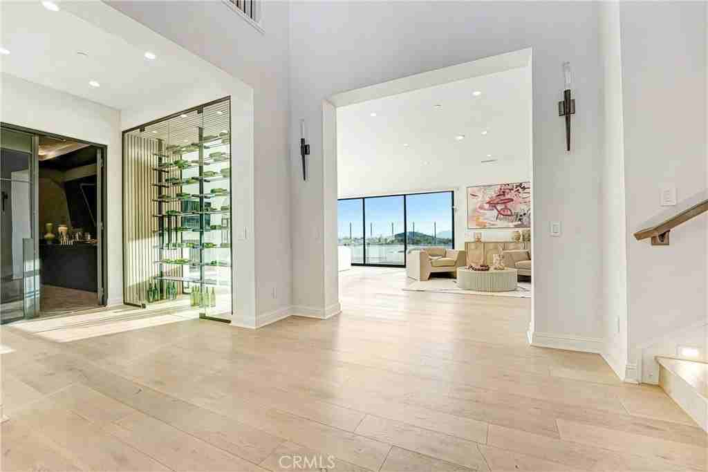 20446 W Albion Way - Photo 4 of 50