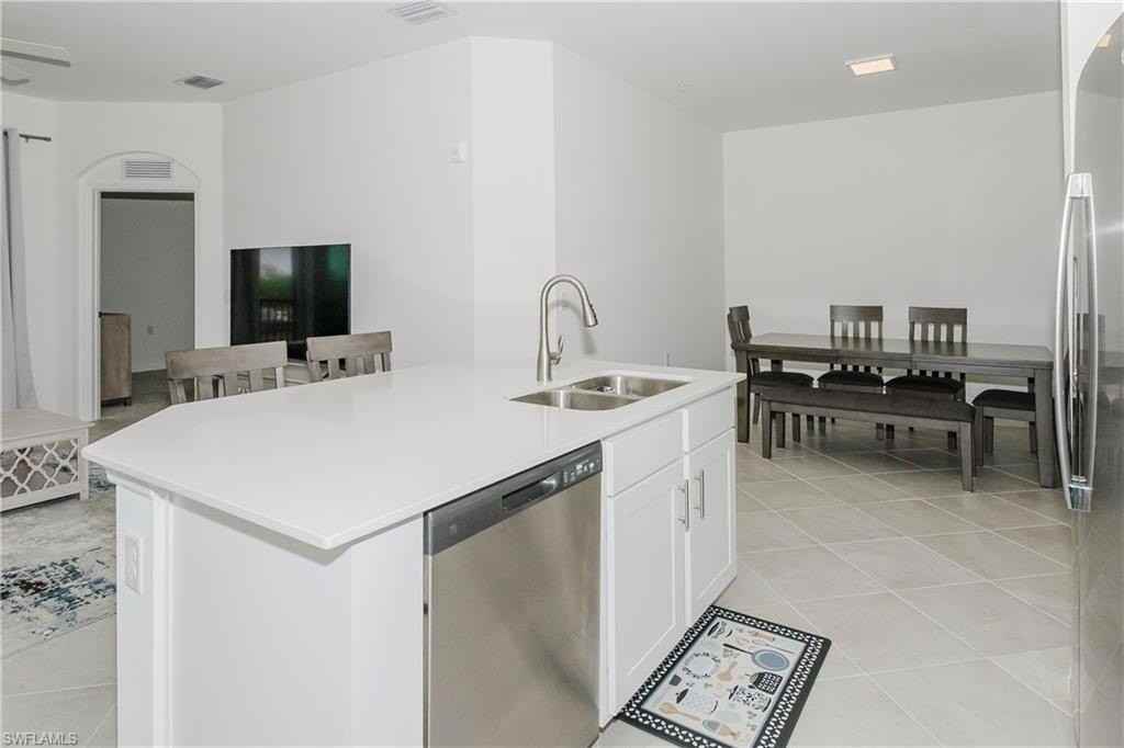18461 Copperhead Ct N #431 - Photo 6 of 36