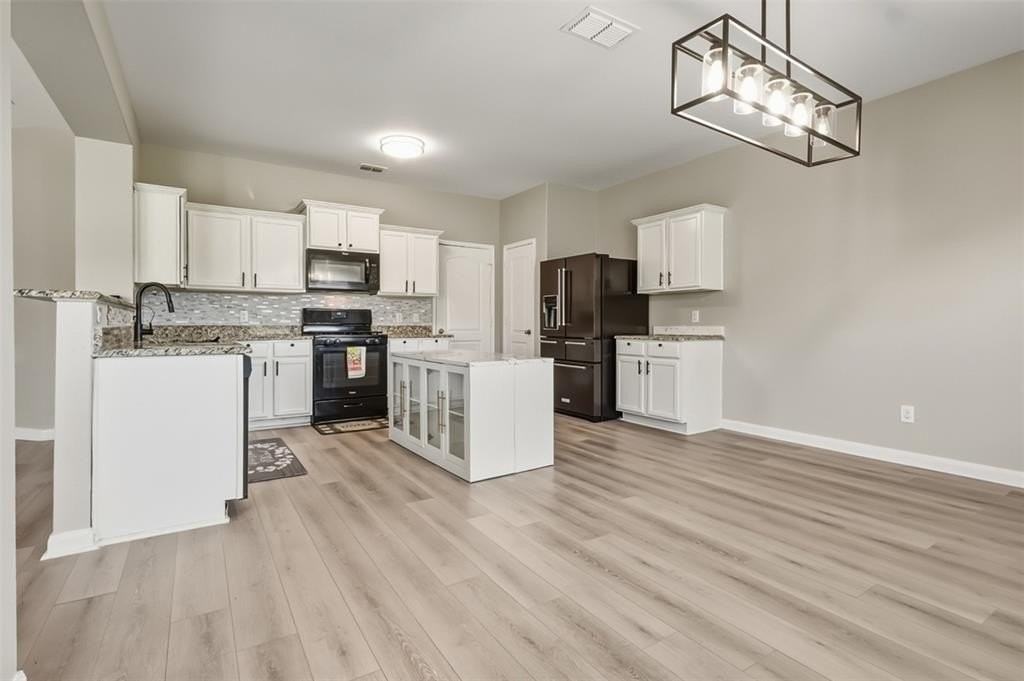 5015 Royal Springs Dr - Photo 2 of 19