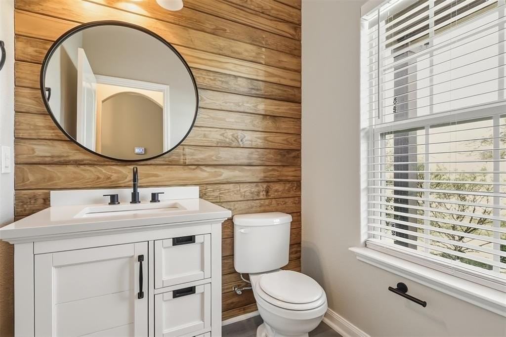 5015 Royal Springs Dr - Photo 6 of 19