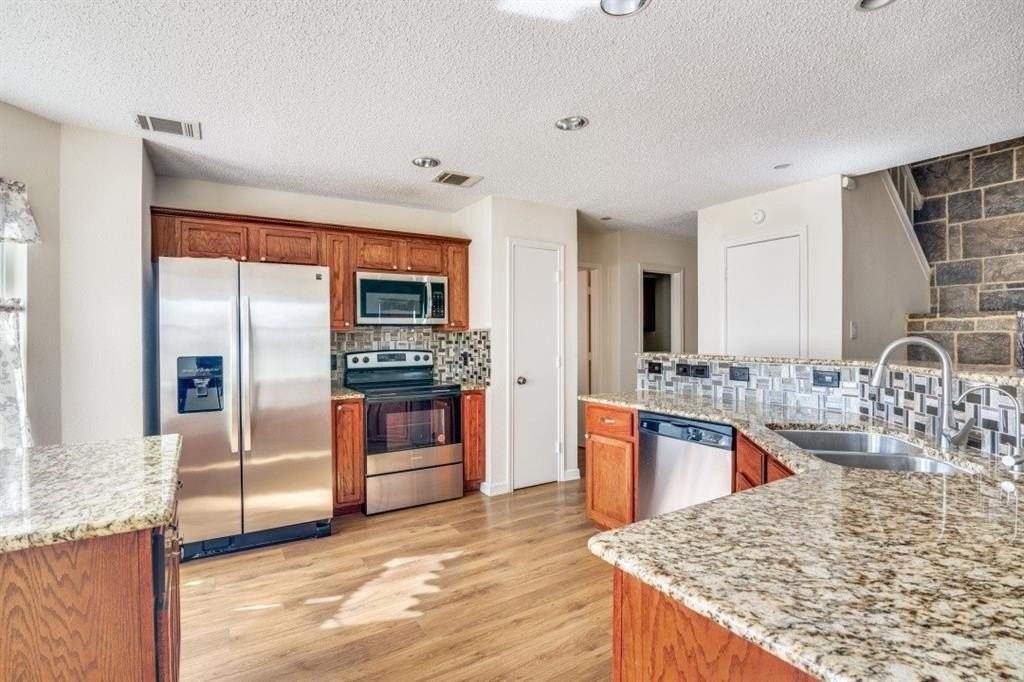 7302 Dartmouth Dr - Photo 2 of 12