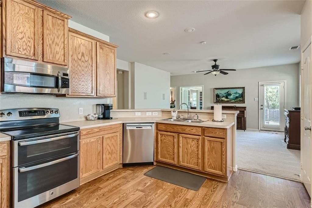 1213 Golden Eagle Ct - Photo 7 of 28