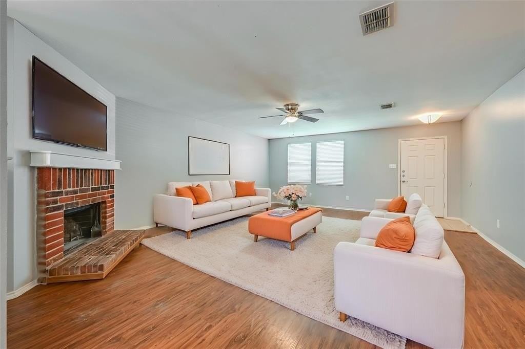 8406 Beachplum Way - Photo 2 of 25