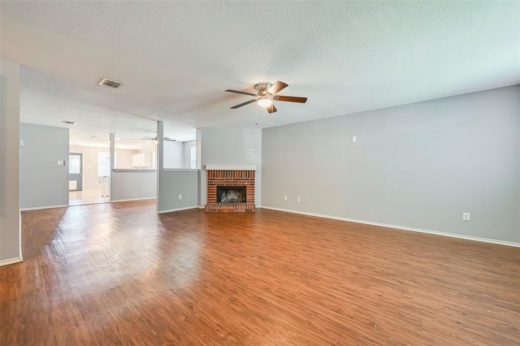 8406 Beachplum Way - Photo 5 of 25