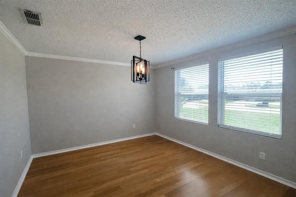 1621 Carolina Ridge Way - Photo 2 of 7