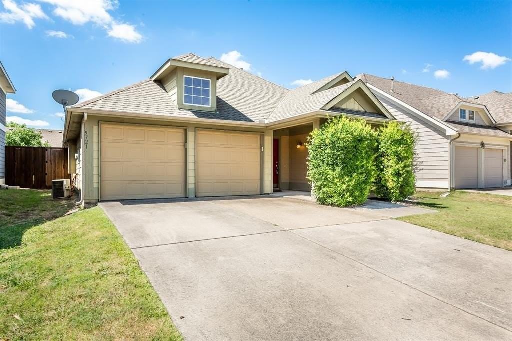 9721 Meadow Rue Dr - Photo 2 of 36