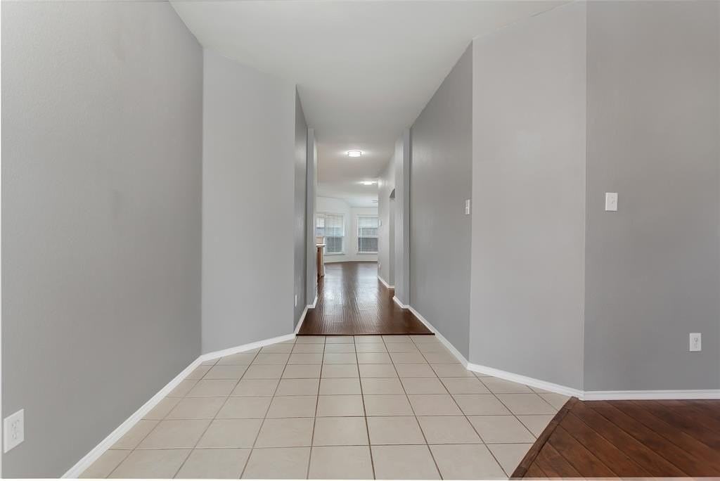 9721 Meadow Rue Dr - Photo 6 of 36