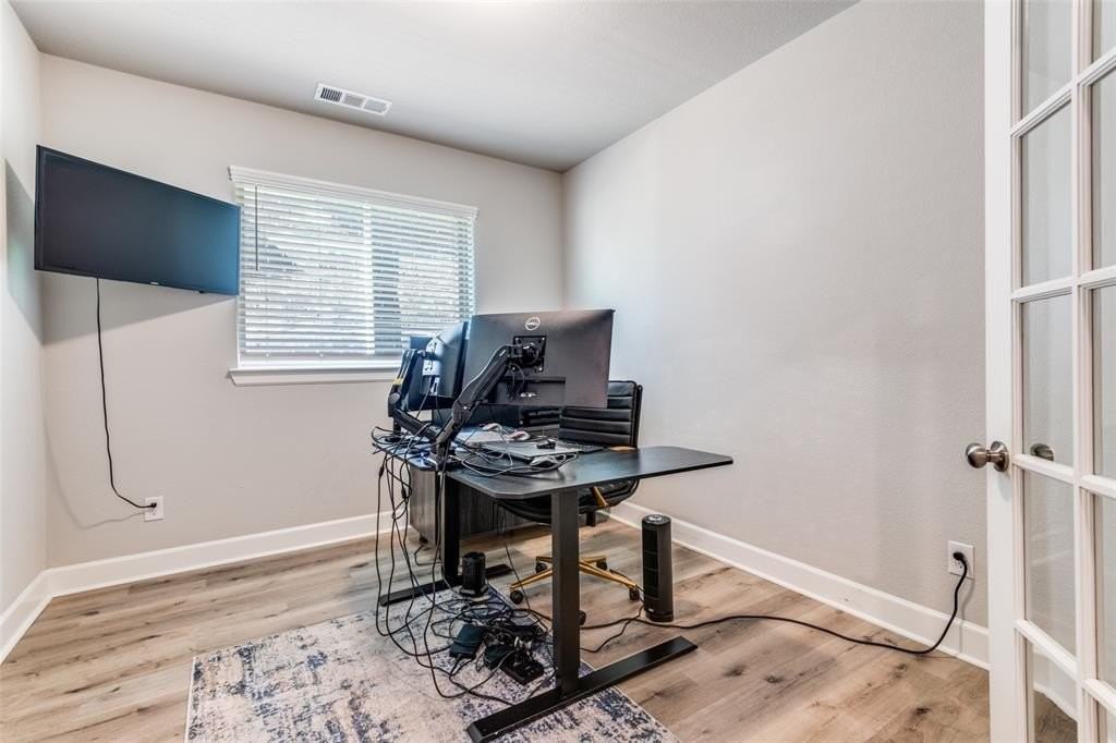 1284 Caprock Dr - Photo 7 of 26