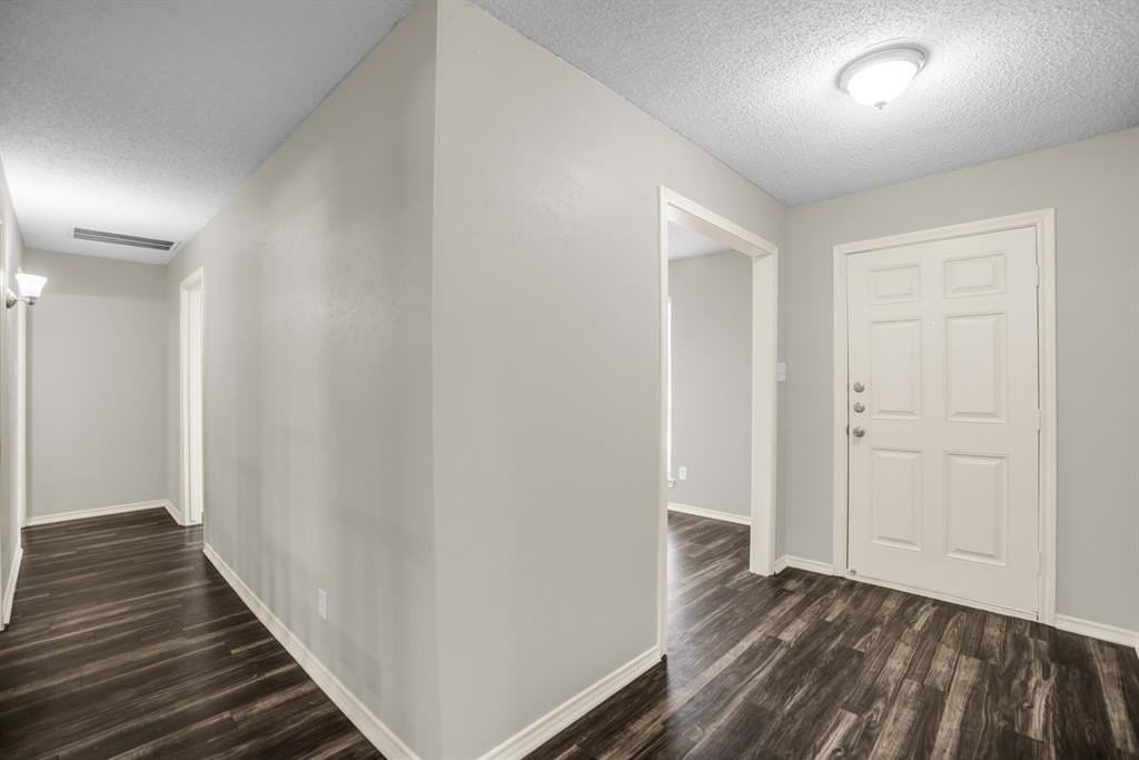 5902 Fawn Valley Ln - Photo 2 of 28