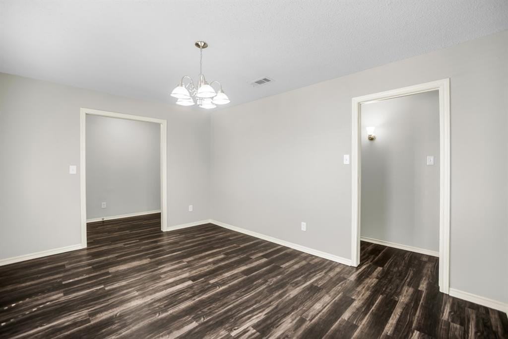 5902 Fawn Valley Ln - Photo 4 of 28