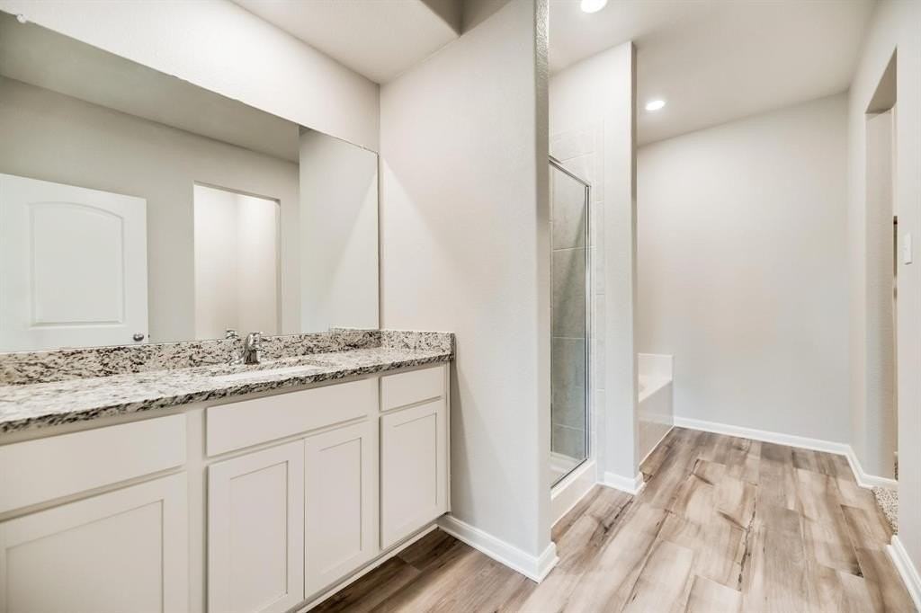 2120 Dakota Dr - Photo 7 of 15