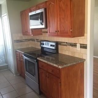 1609 Cumberland Trl - Photo 4 of 24