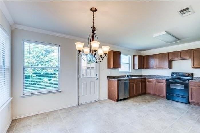 8825 Sun Haven Way - Photo 3 of 13