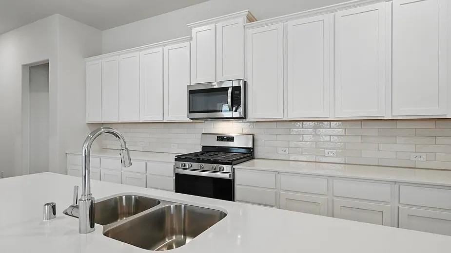 4170 Plateau Dr - Photo 2 of 6