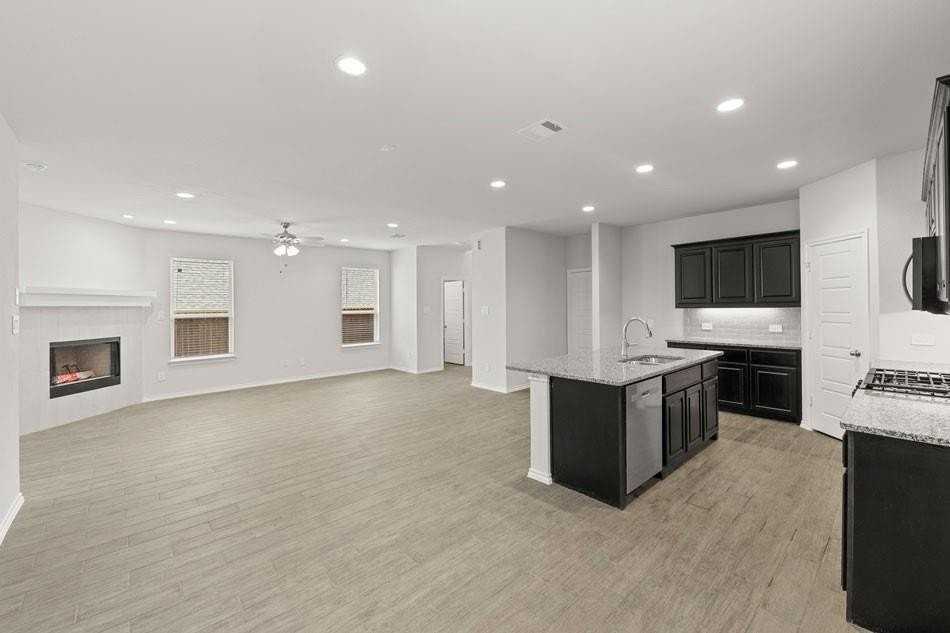 1748 Osage Trl - Photo 6 of 18