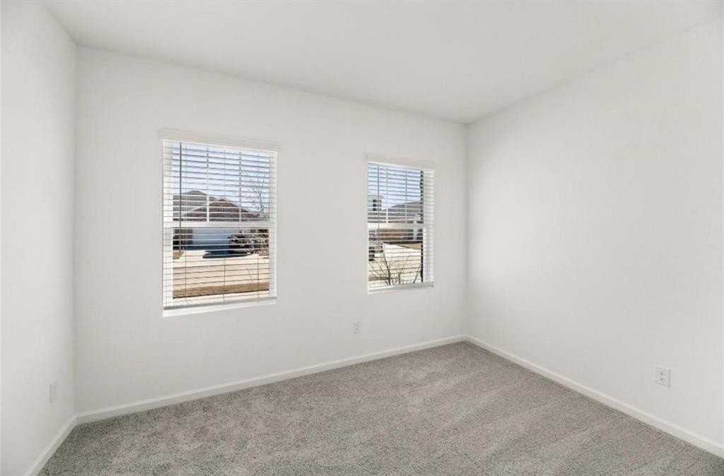 10308 Holycross Ln - Photo 5 of 27