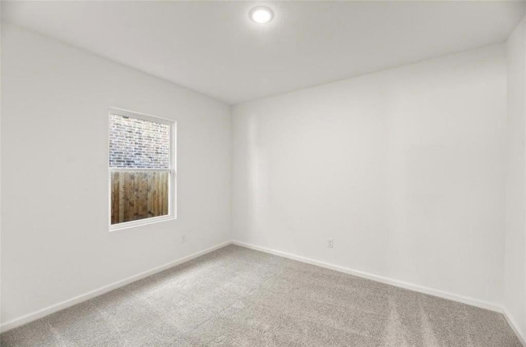 10308 Holycross Ln - Photo 6 of 27