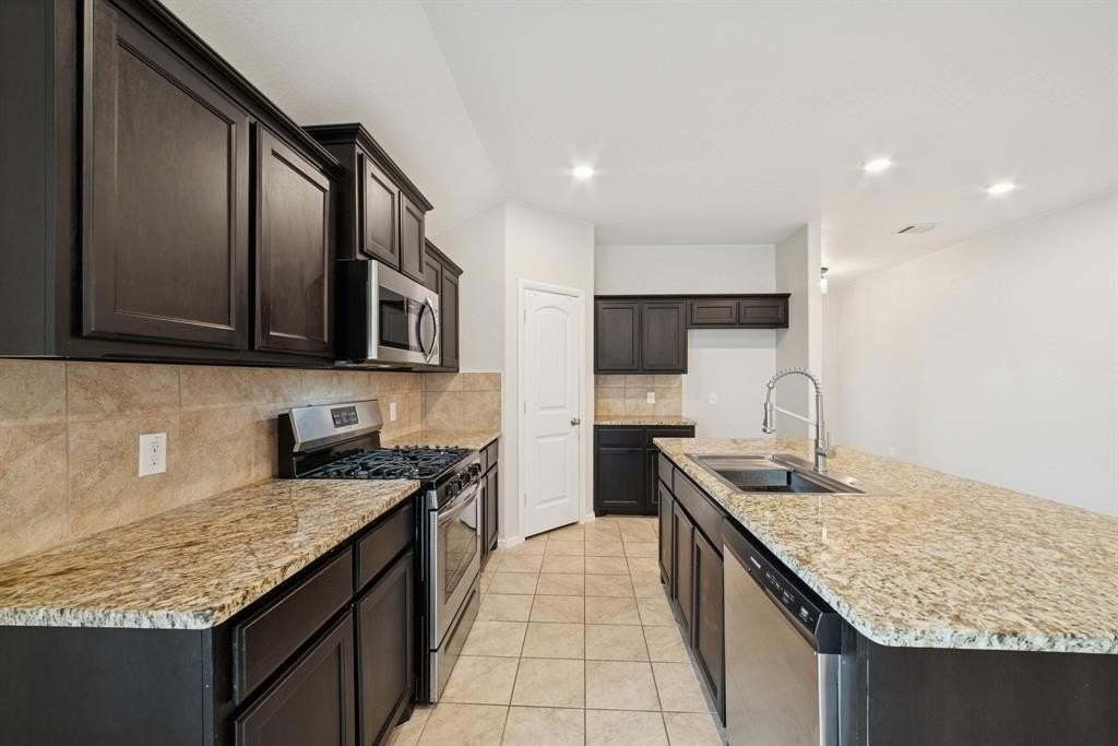 8417 Muddy Creek Dr - Photo 3 of 24