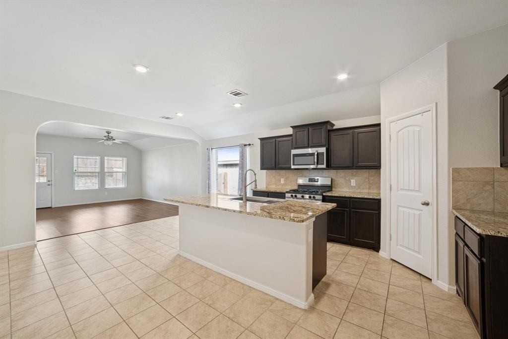 8417 Muddy Creek Dr - Photo 4 of 24