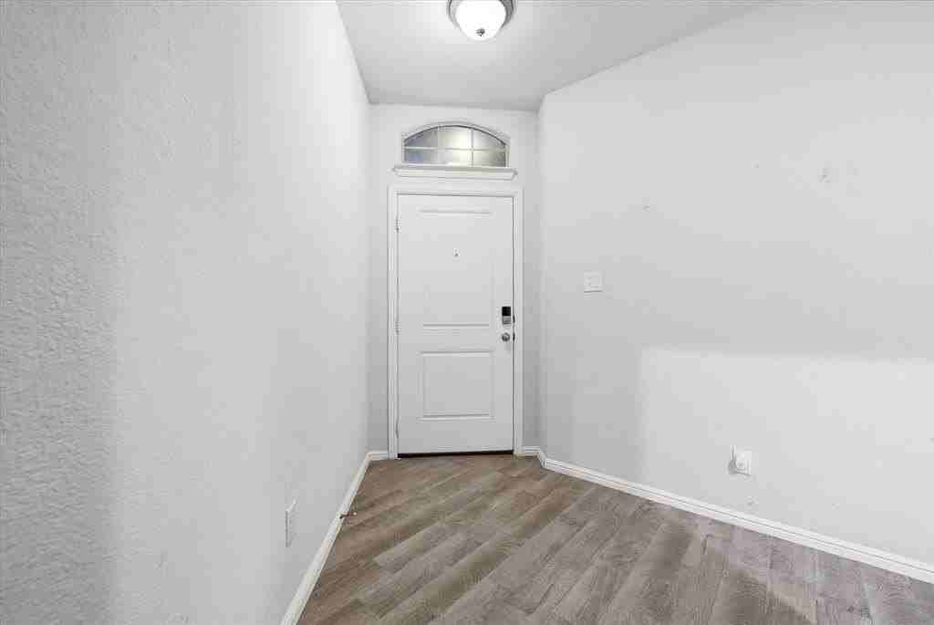 9308 Desertrock Rd - Photo 3 of 23