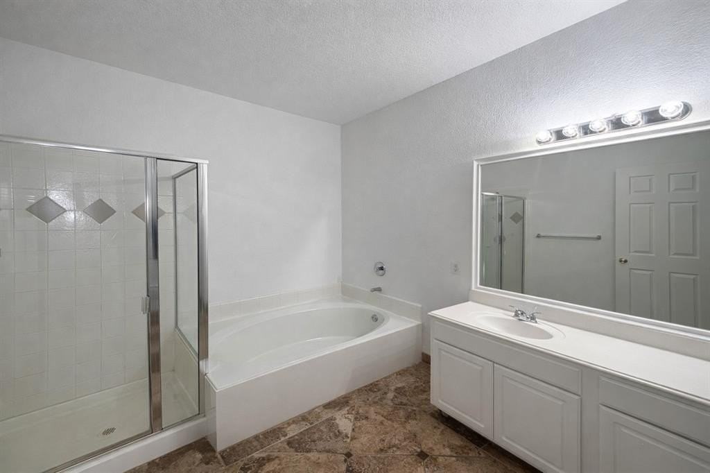 5132 Persimmon Ct - Photo 6 of 8